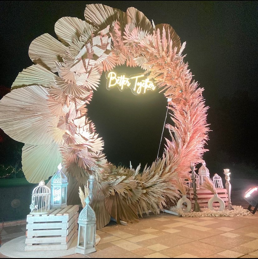 Creative balloon party arrangement