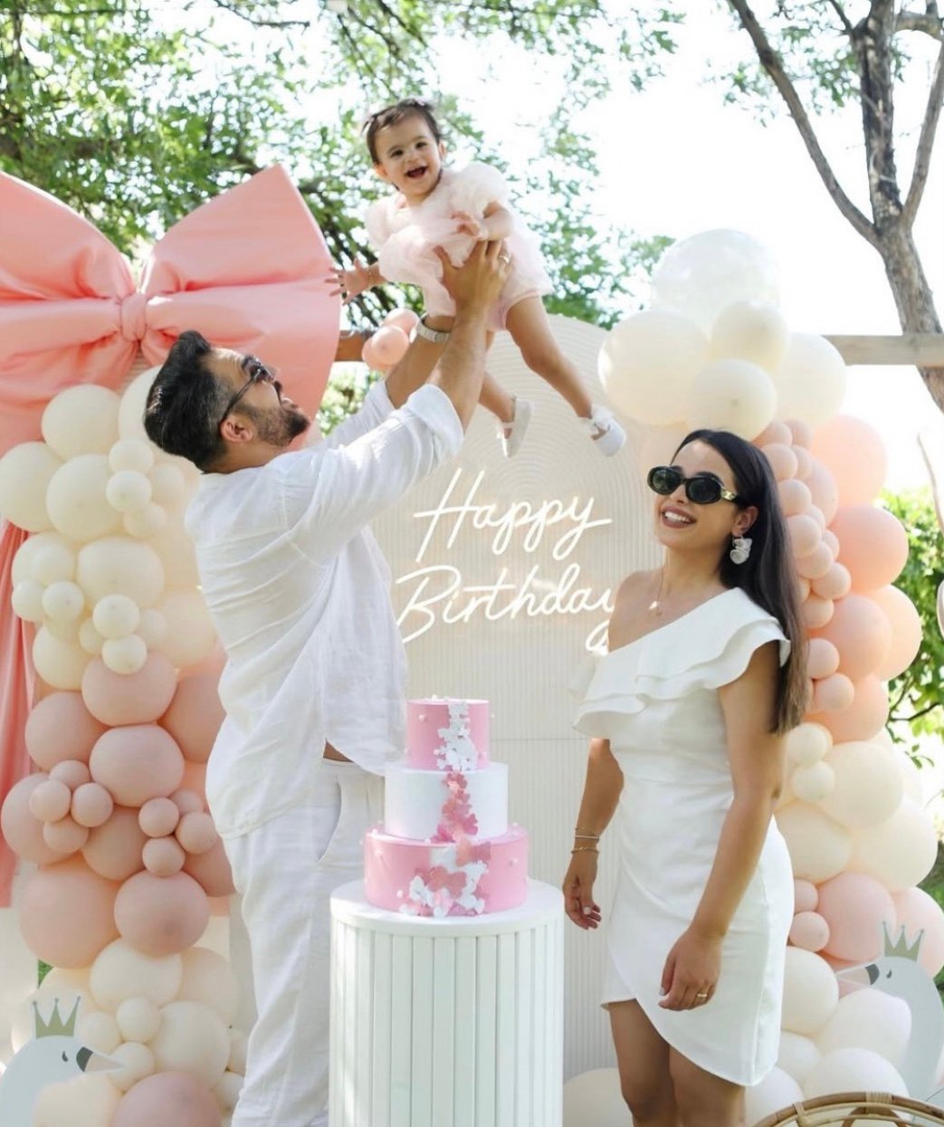 Elegant venue decoration inspiration