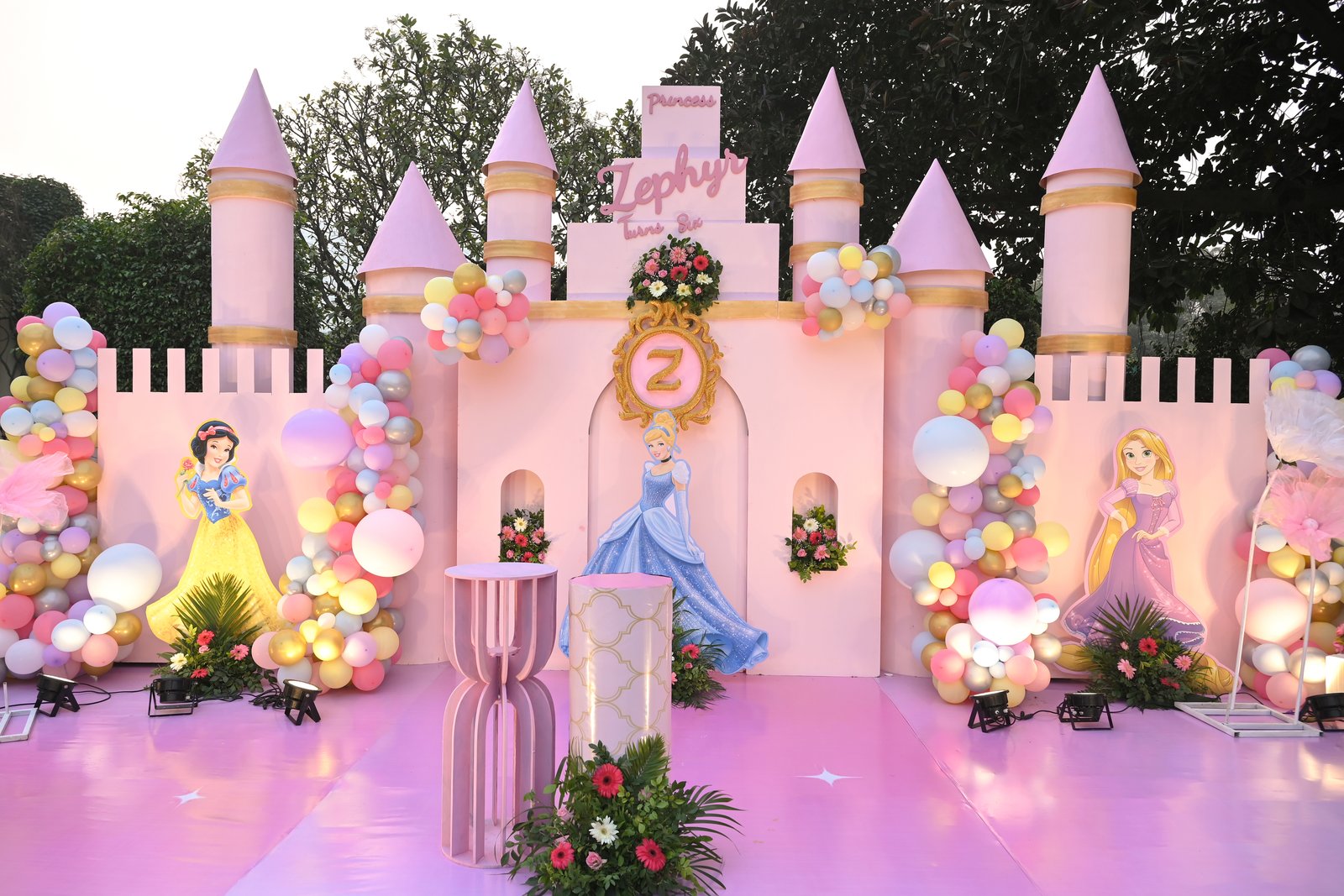 Exclusive indoor event arrangement